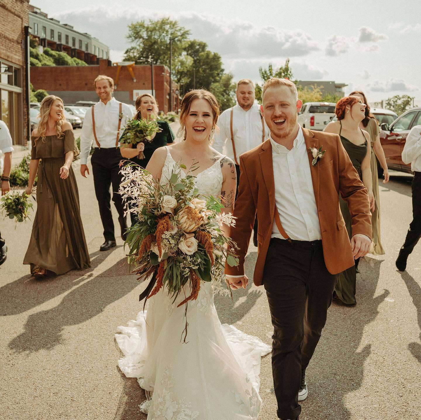 Wedding Reception Timeline: How to Outline Your Wedding Reception | Minted